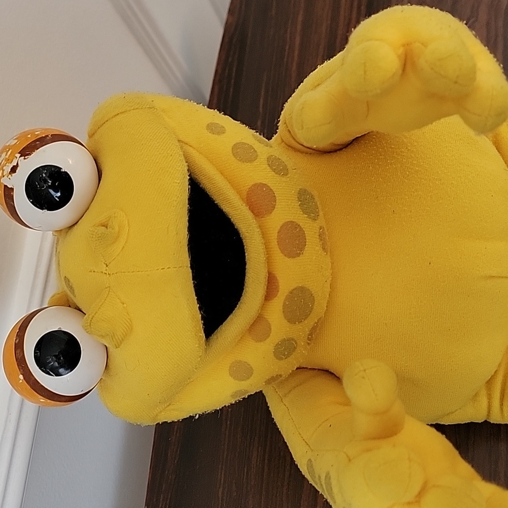 Binyah Binyah Plush - Picture 2 of 8